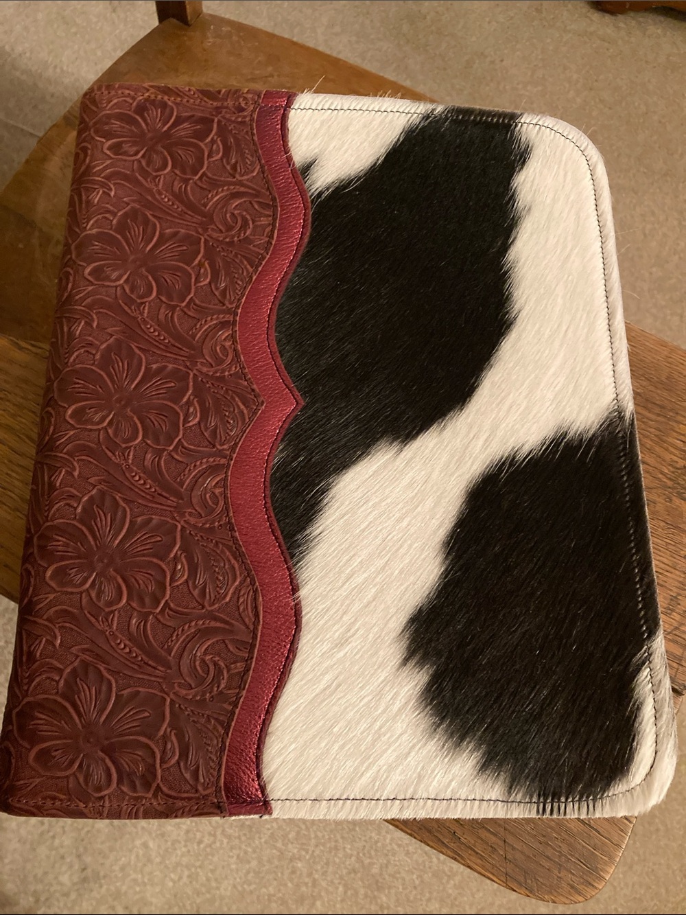Crimson Willow Zip Binder NWOT